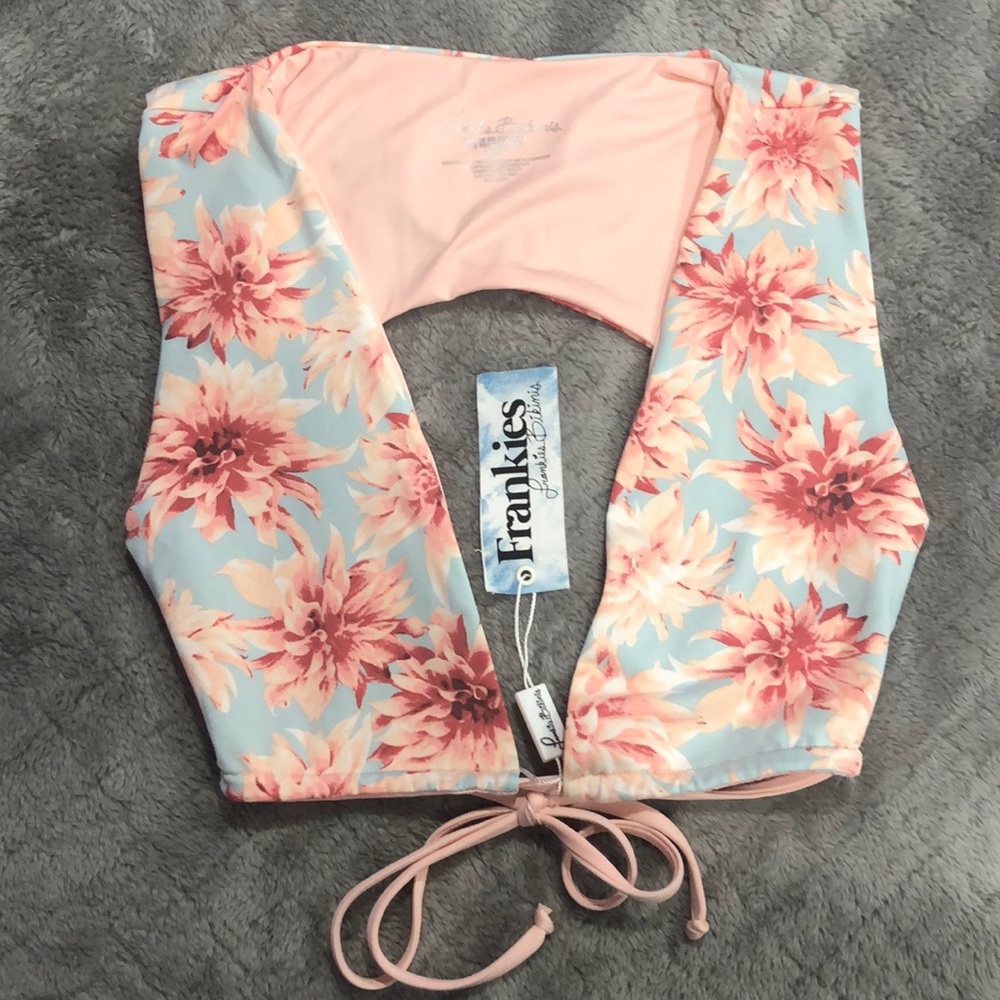 Frankie’s “Shea” bathing suit top